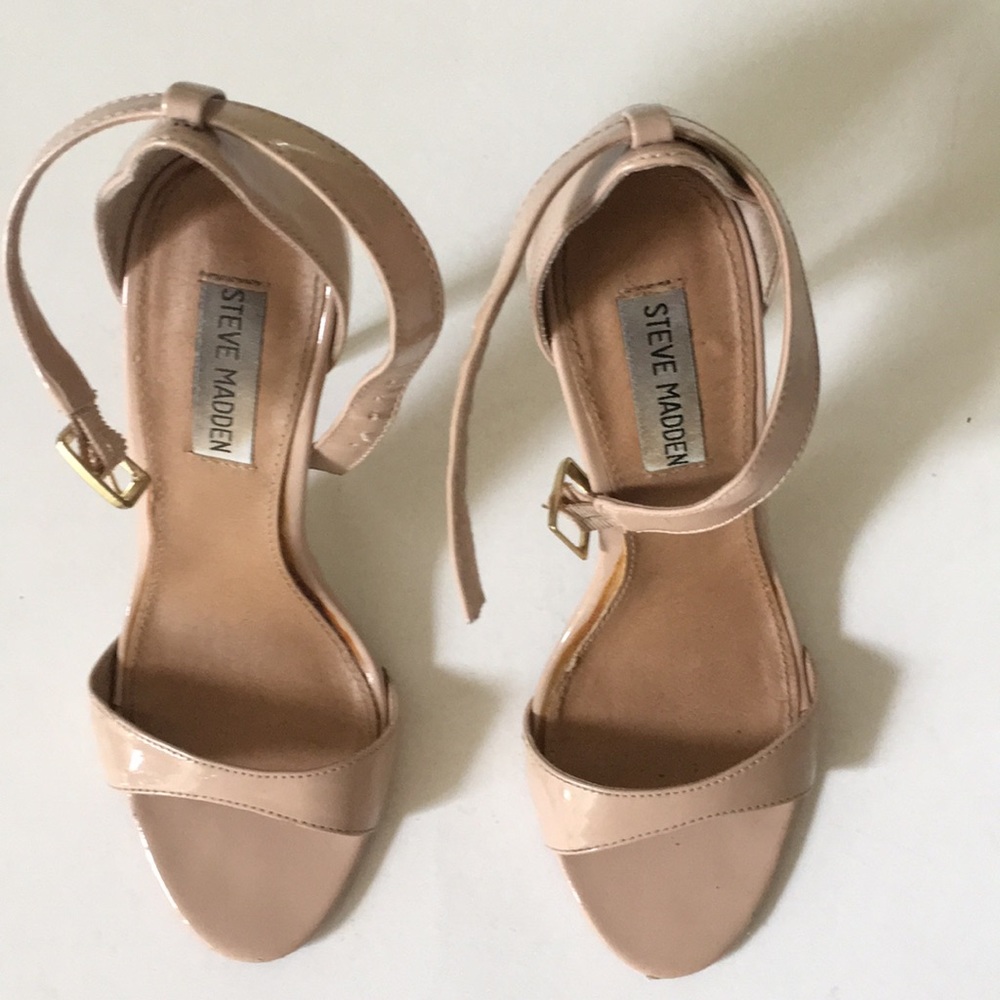 Steve Madden Nude Sandals